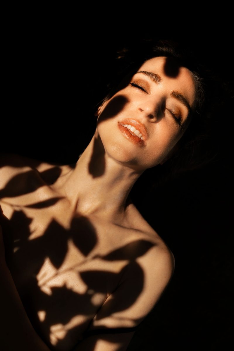 beautiful-girl-portrait-shadows